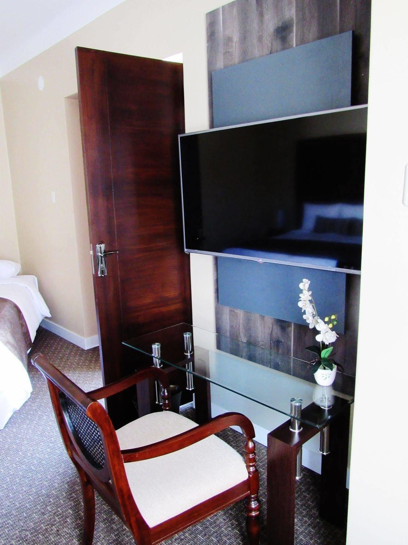 Los Leones Hotel Boutique Yanahuara Buitenkant foto