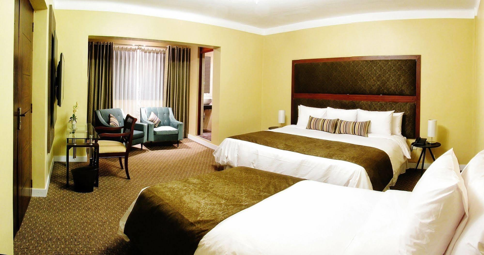 Los Leones Hotel Boutique Yanahuara Buitenkant foto